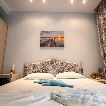 Athena's * بوليخرونو