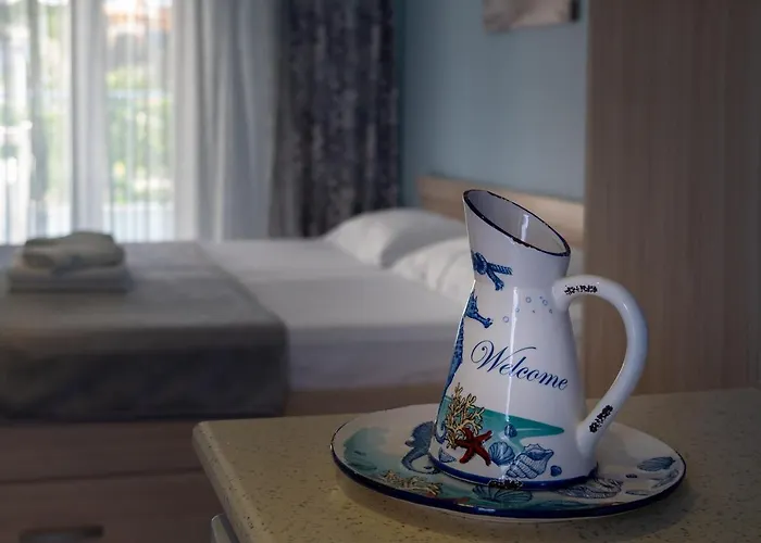 Athena's * Polychrono