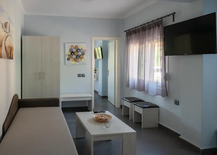 Athena's * Polychrono